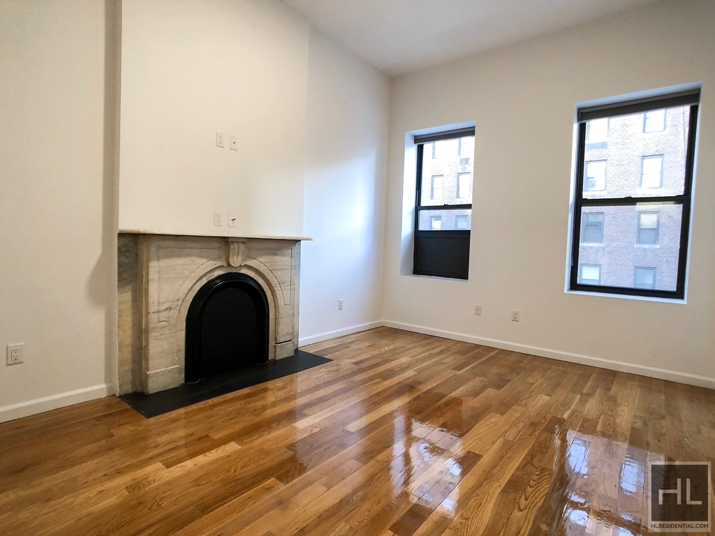 East 71 Street - Photo 2