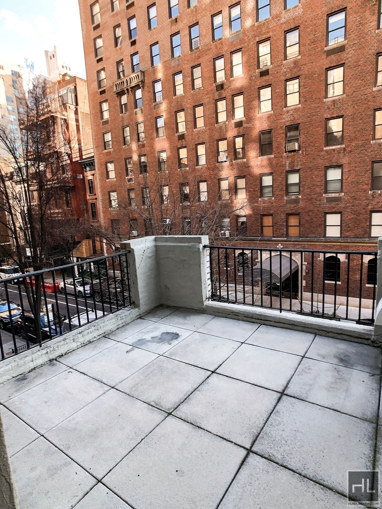 East 71 Street - Photo 7