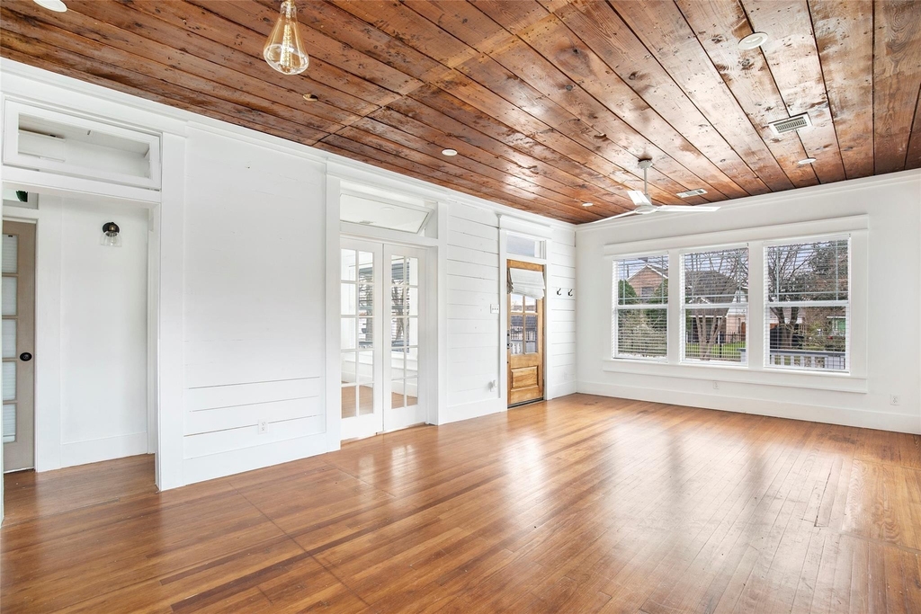 4731 Woodside Street - Photo 16