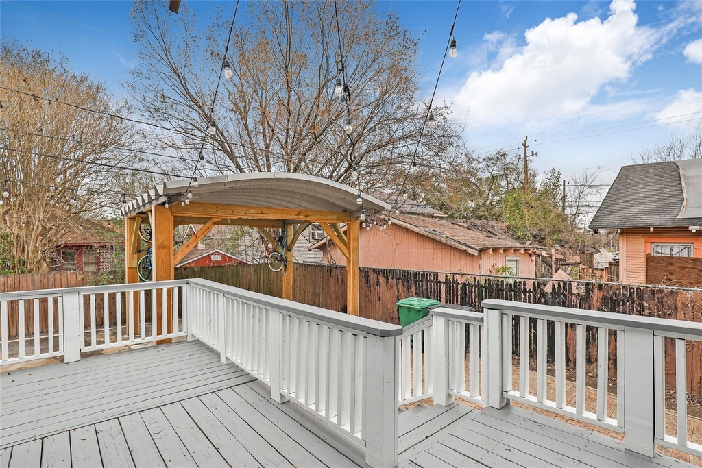 4731 Woodside Street - Photo 4