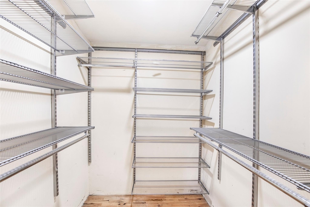 4731 Woodside Street - Photo 32