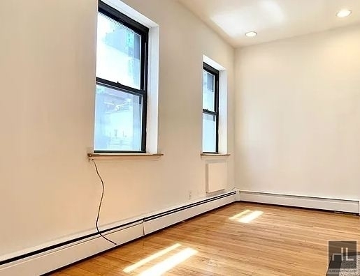 East 53 Street - Photo 0