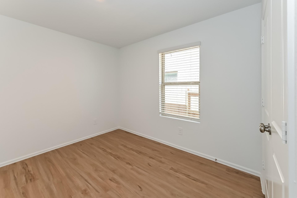 24215 Becker Hollow Lane - Photo 9