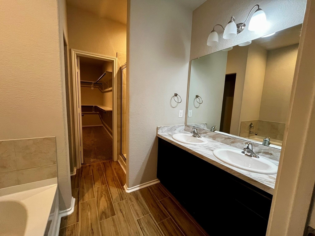 5443 Redwood Summit Lane - Photo 14