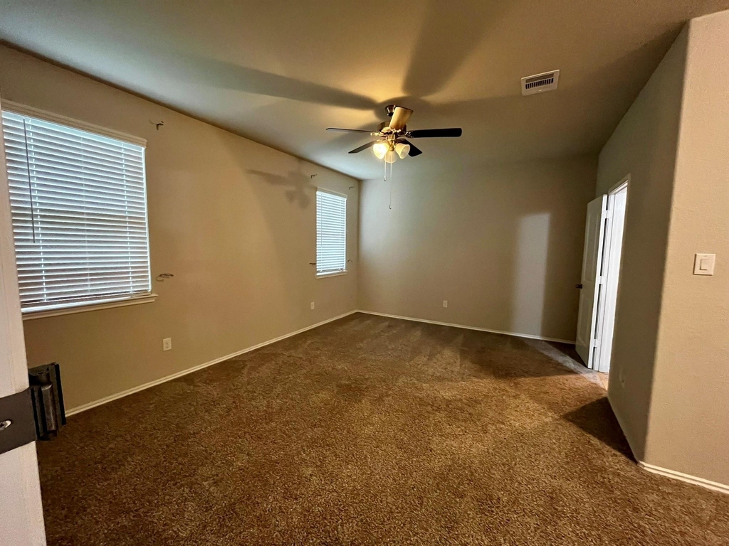 5443 Redwood Summit Lane - Photo 11