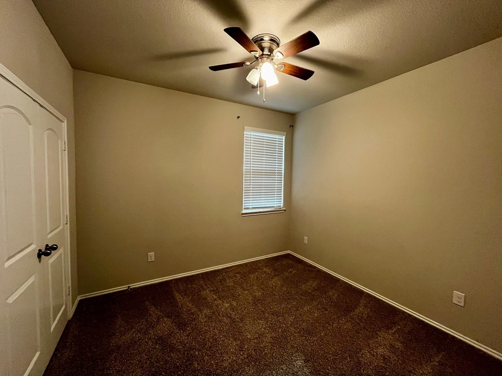 5443 Redwood Summit Lane - Photo 7