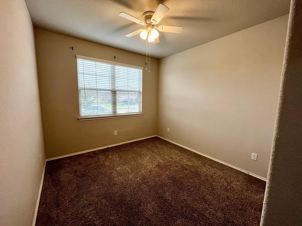 5443 Redwood Summit Lane - Photo 4
