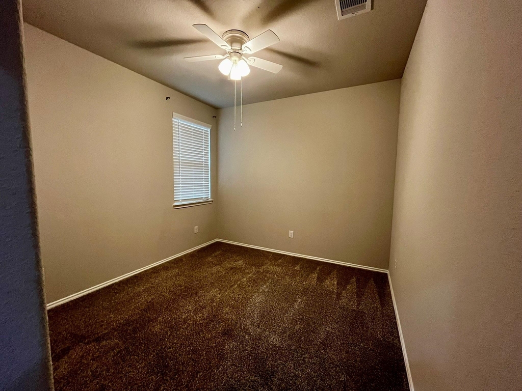 5443 Redwood Summit Lane - Photo 6