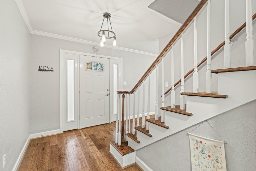410 Bauxhall Court - Photo 4