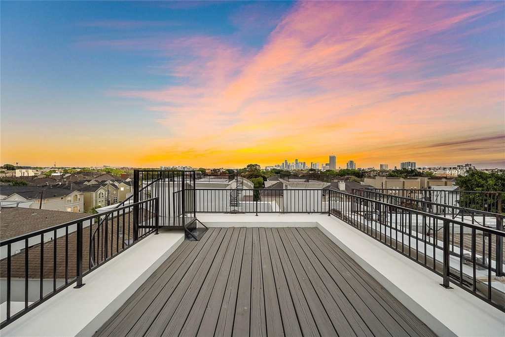 709 Reinicke Street - Photo 22