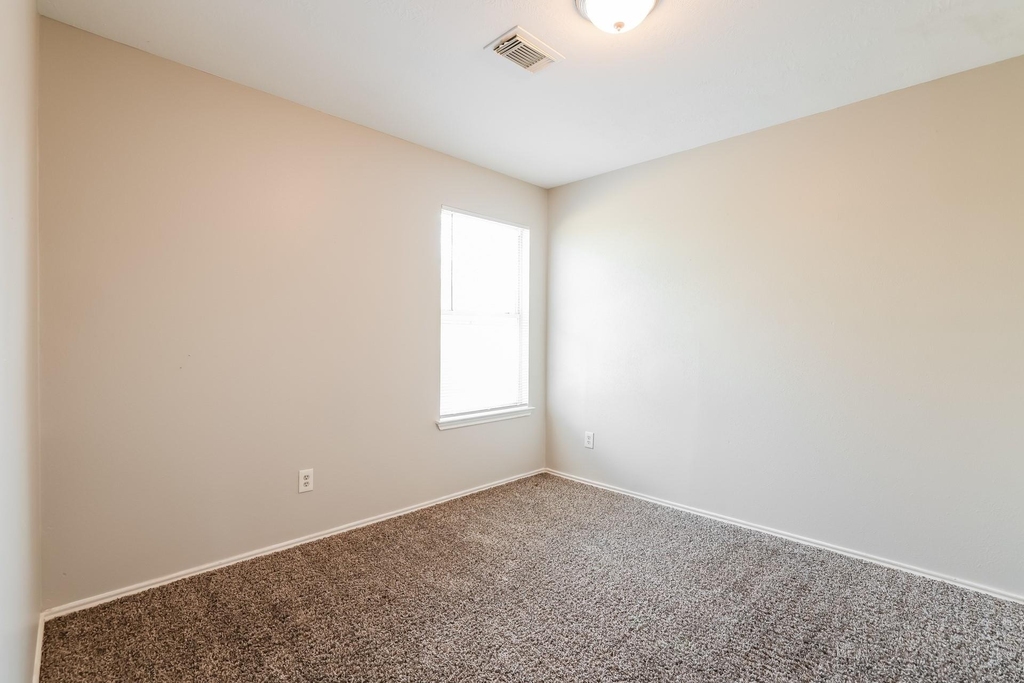 7507 Kennemer Drive - Photo 9
