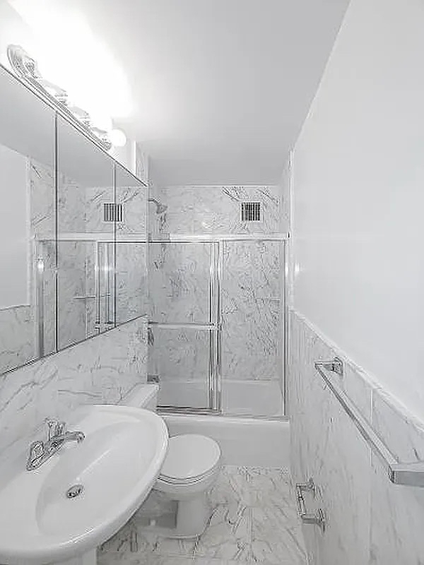 83rd Street/3rd Avenue - Photo 3