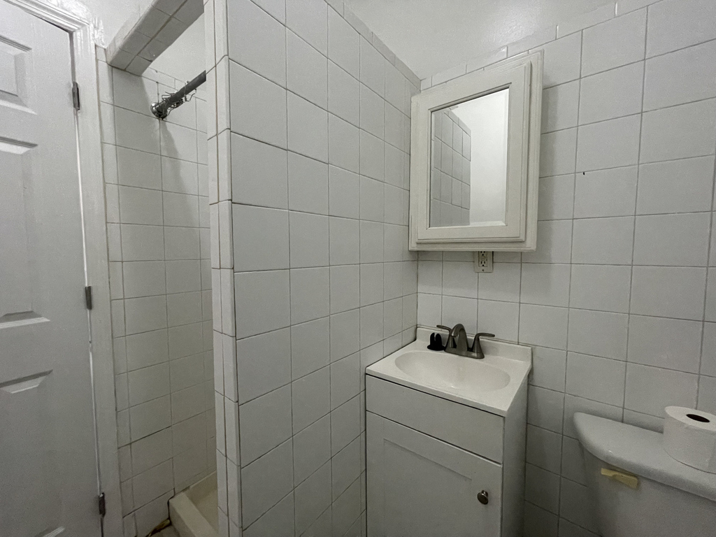 West 174th Street and Grand Avenue - Photo 2