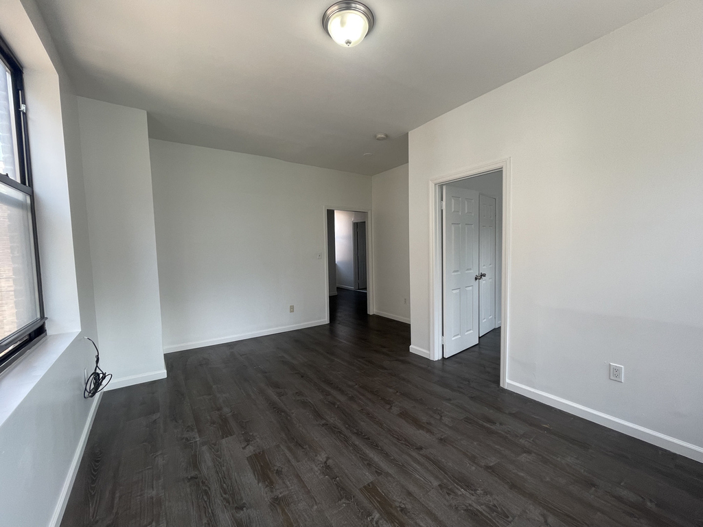 West 174th Street and Grand Avenue - Photo 4