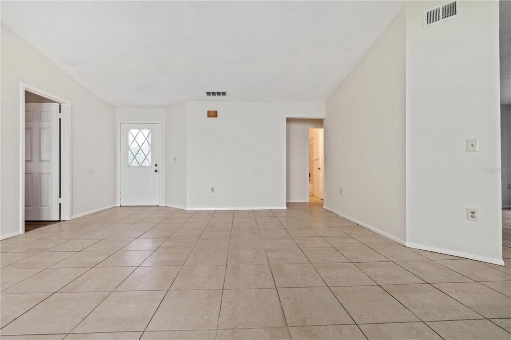 7607 Glades Court - Photo 4