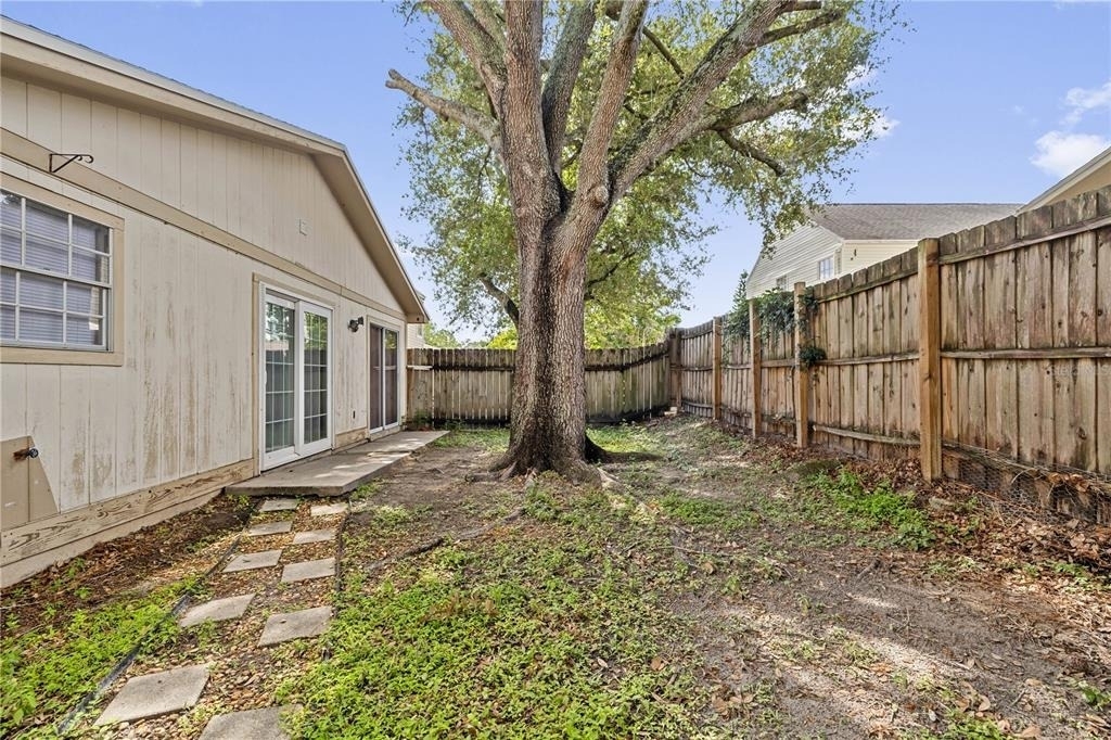 7607 Glades Court - Photo 18
