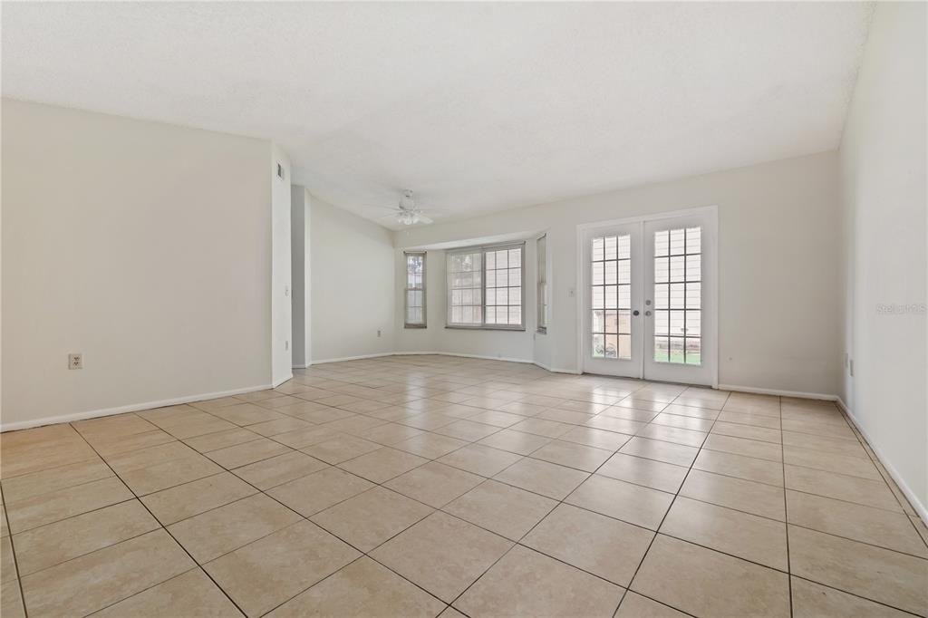 7607 Glades Court - Photo 1