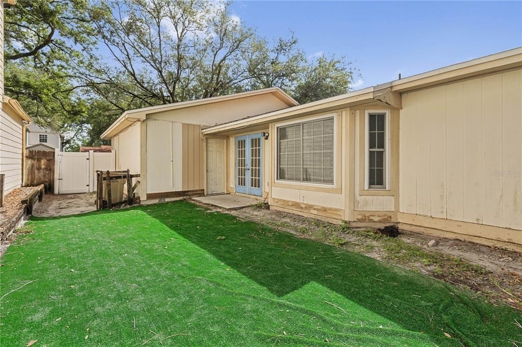 7607 Glades Court - Photo 17