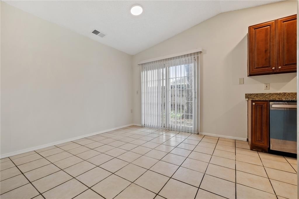 7607 Glades Court - Photo 9