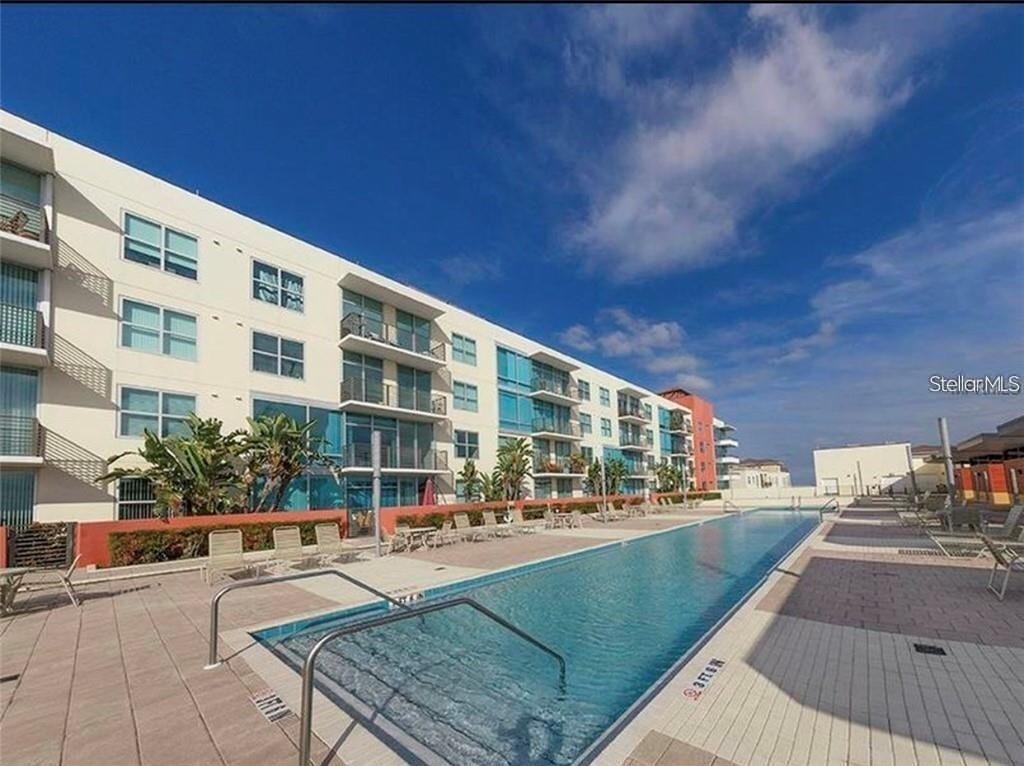 1208 E Kennedy Boulevard - Photo 1
