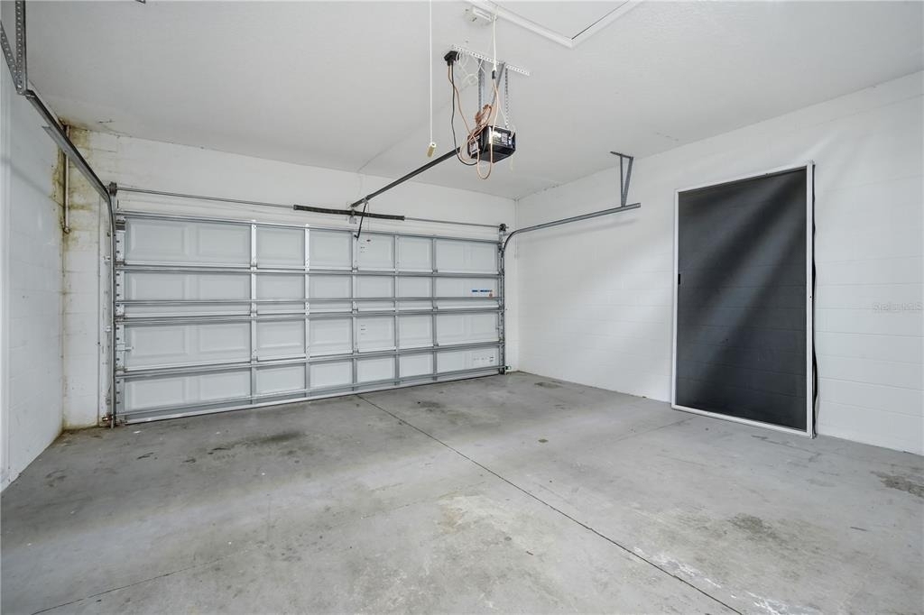 9810 Bennington Drive - Photo 10