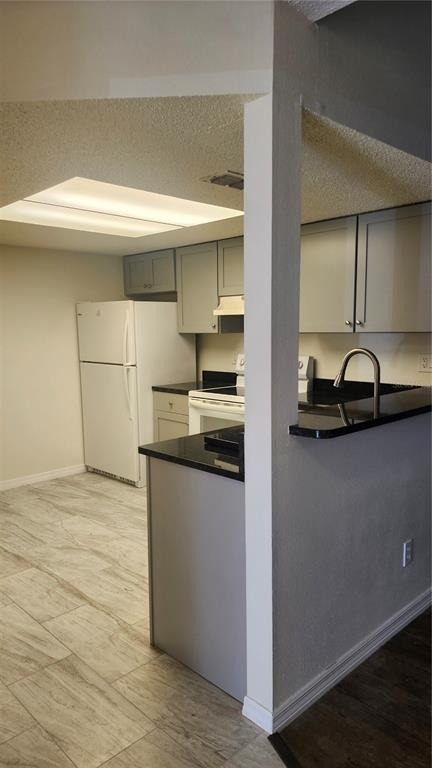 7413 Mead Drive - Photo 3