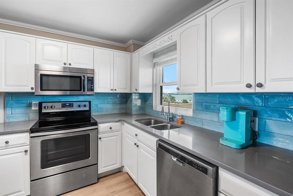 1270 Gulf Boulevard - Photo 7