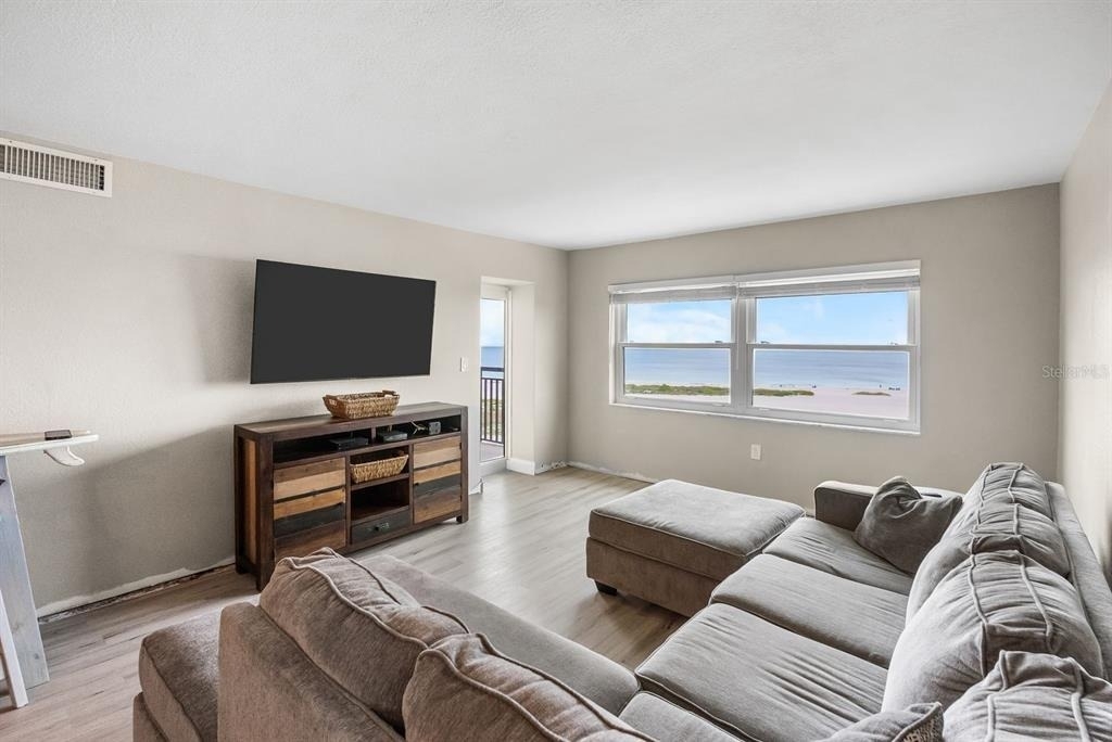 1270 Gulf Boulevard - Photo 14