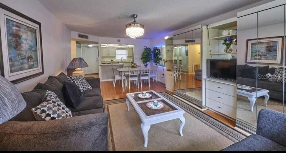 4550 Cove Circle - Photo 4