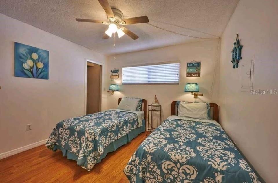 4550 Cove Circle - Photo 3