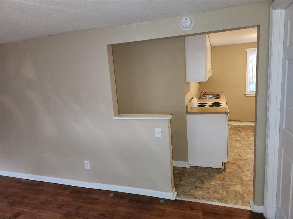 2135 8th Avenue N - Photo 4