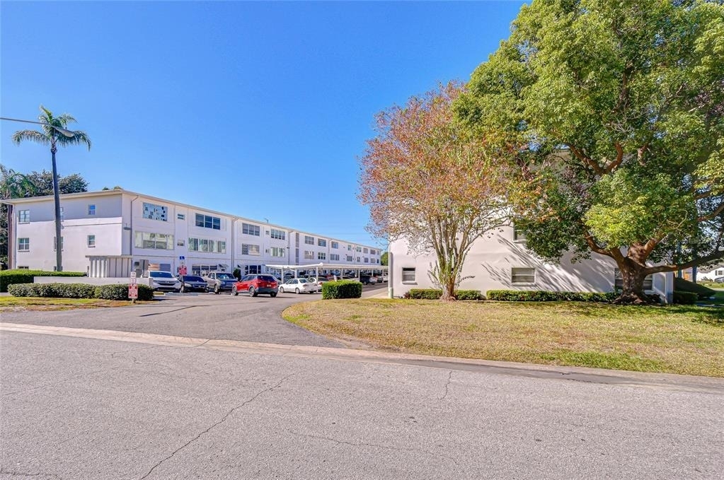 5150 10th Avenue N - Photo 17