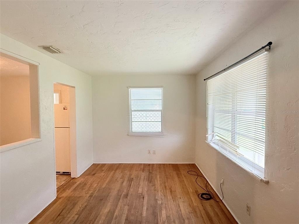 5013 20th Street N - Photo 1