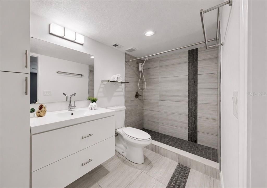 1028 Apollo Beach Boulevard - Photo 17