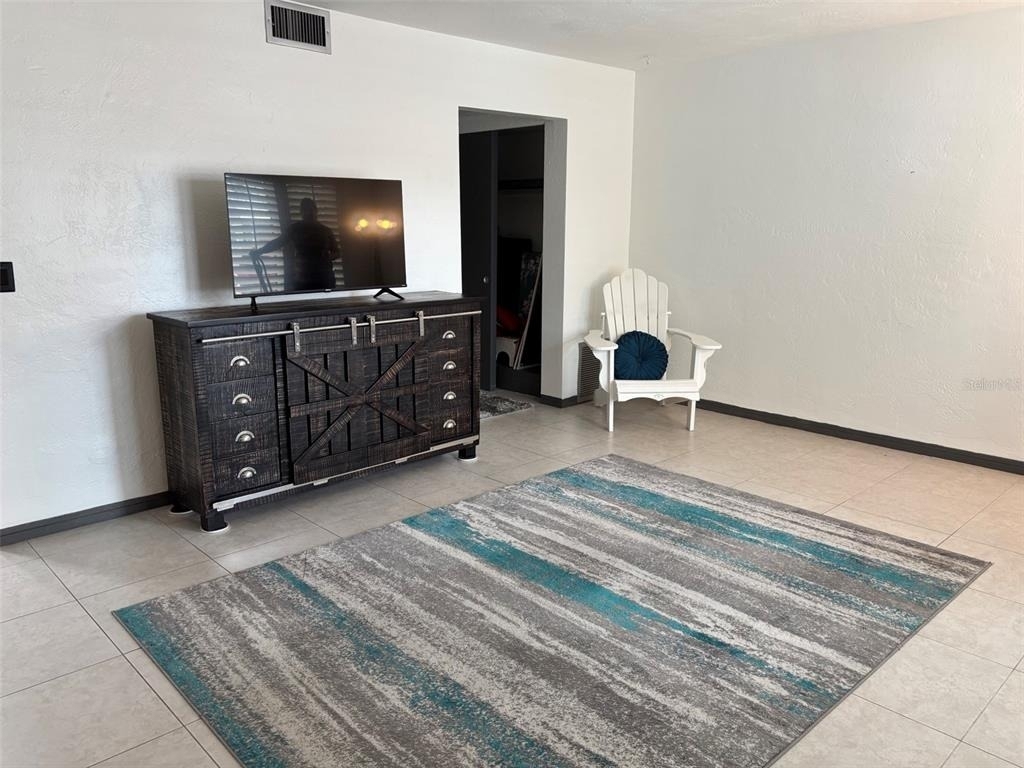 2020 World Parkway Boulevard - Photo 3