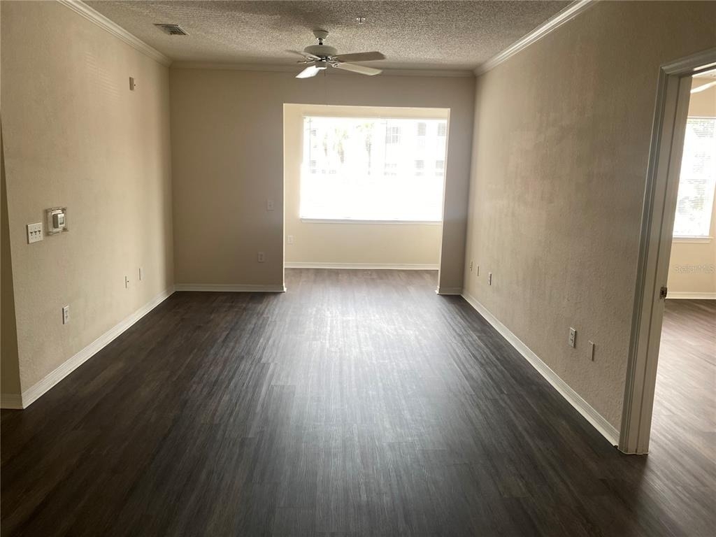 18001 Richmond Place Drive - Photo 14