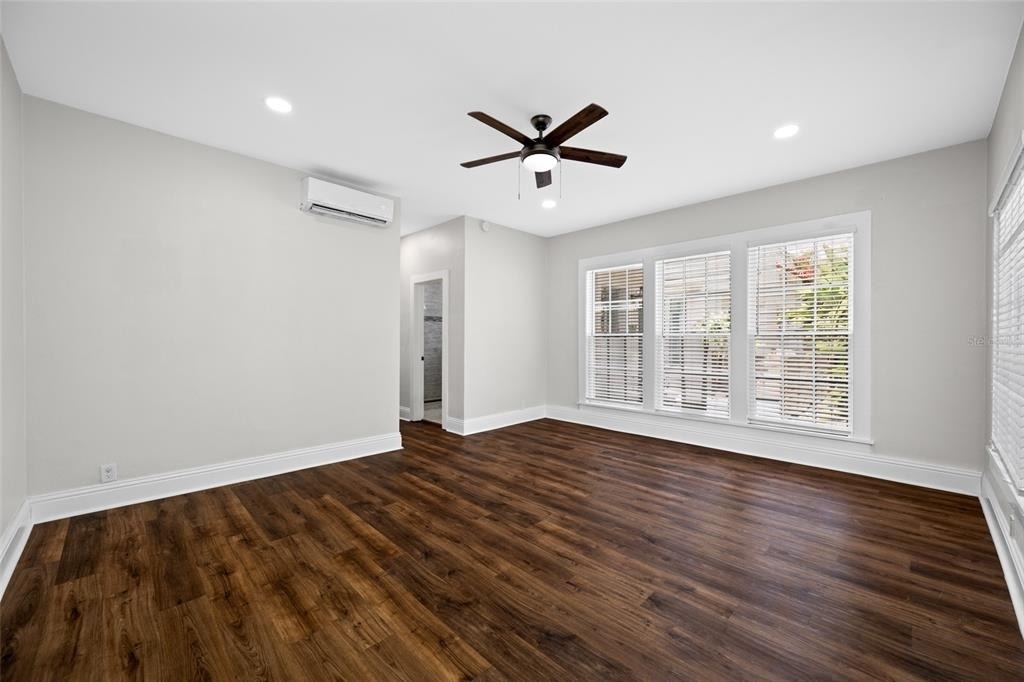 1700 Park Street N - Photo 5