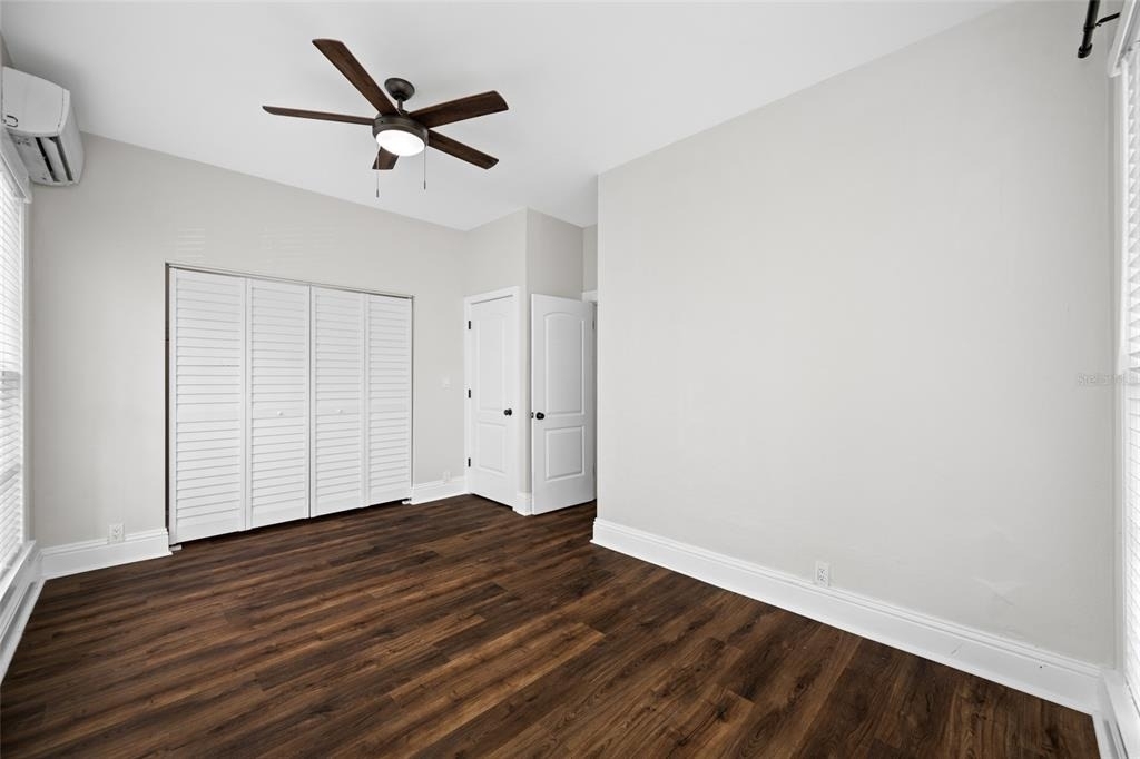 1700 Park Street N - Photo 21