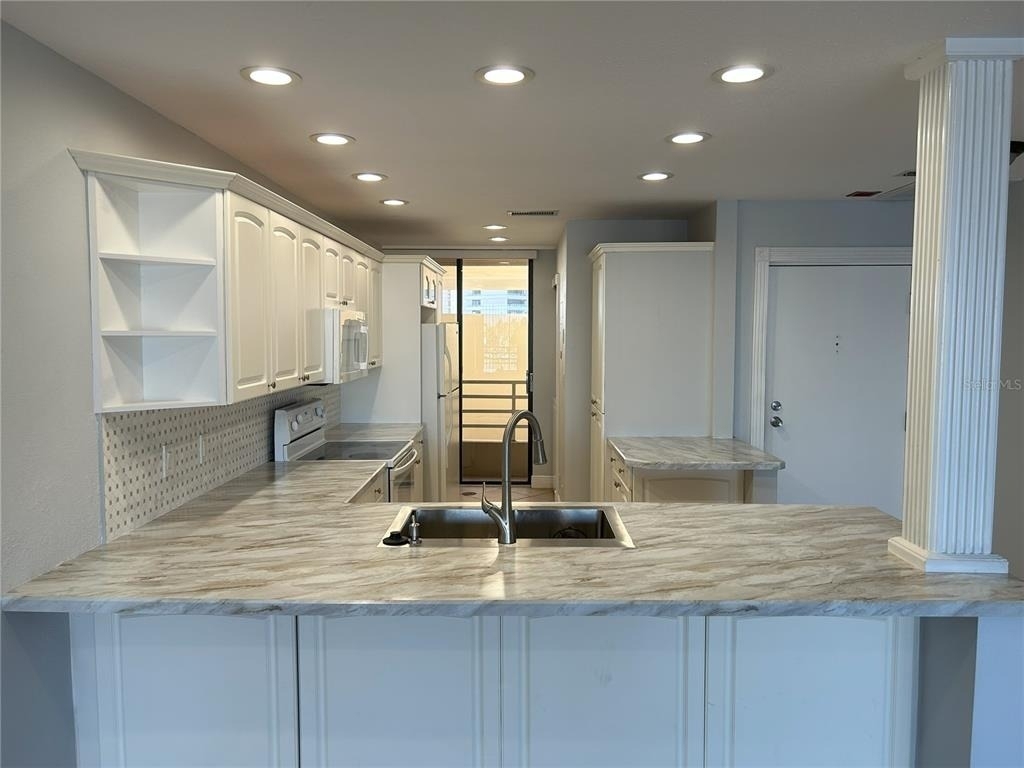 2775 Kipps Colony Drive S - Photo 3