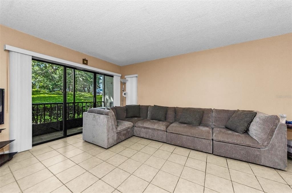 2575 Pine Ridge Way S - Photo 5
