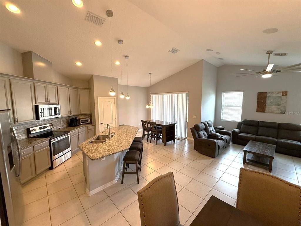 1165 Hilltop Place - Photo 11