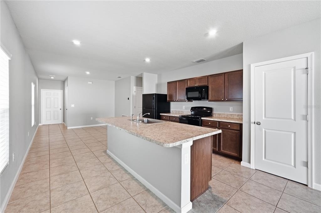 1530 Finnigan Circle - Photo 9