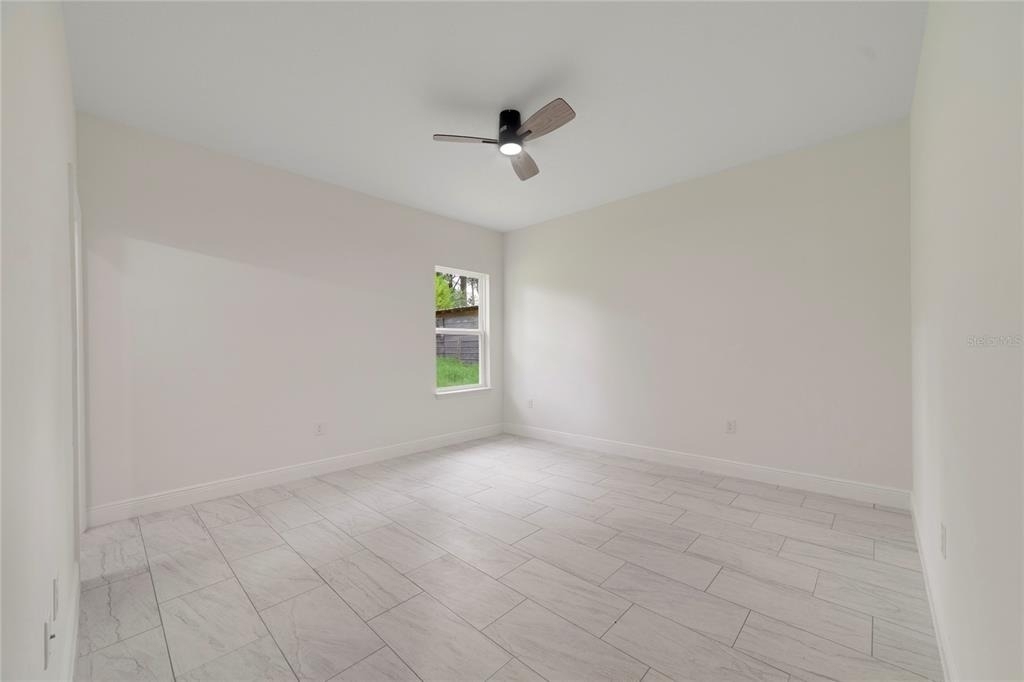 3355 W Marie Drive - Photo 3