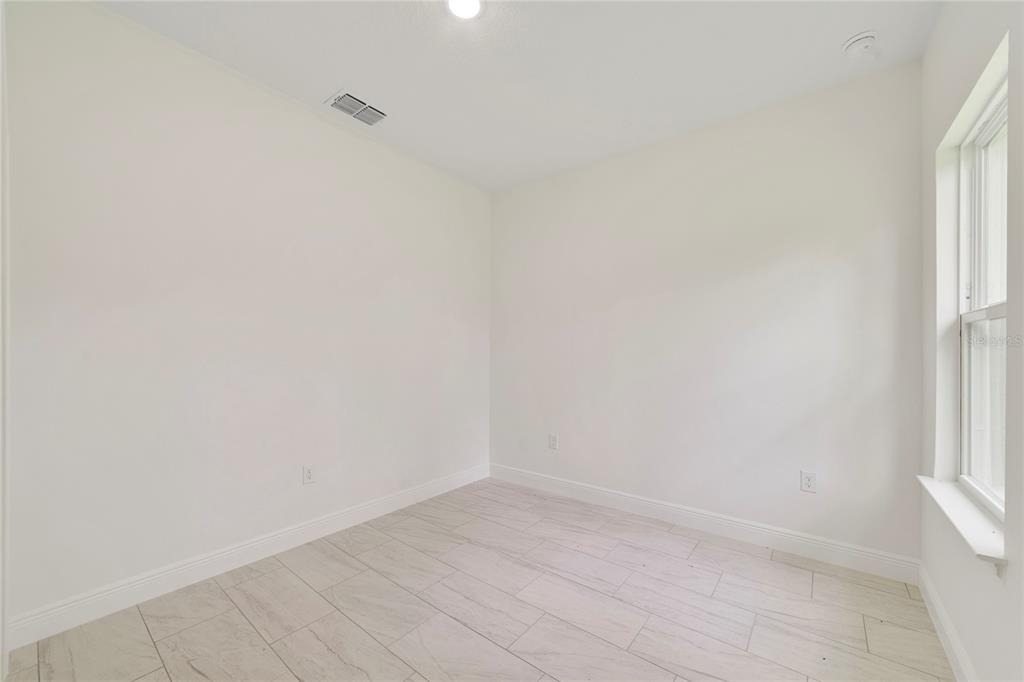 3355 W Marie Drive - Photo 9
