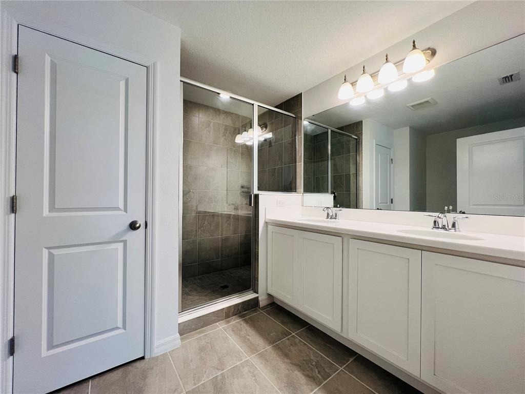 1561 Discovery Street - Photo 7