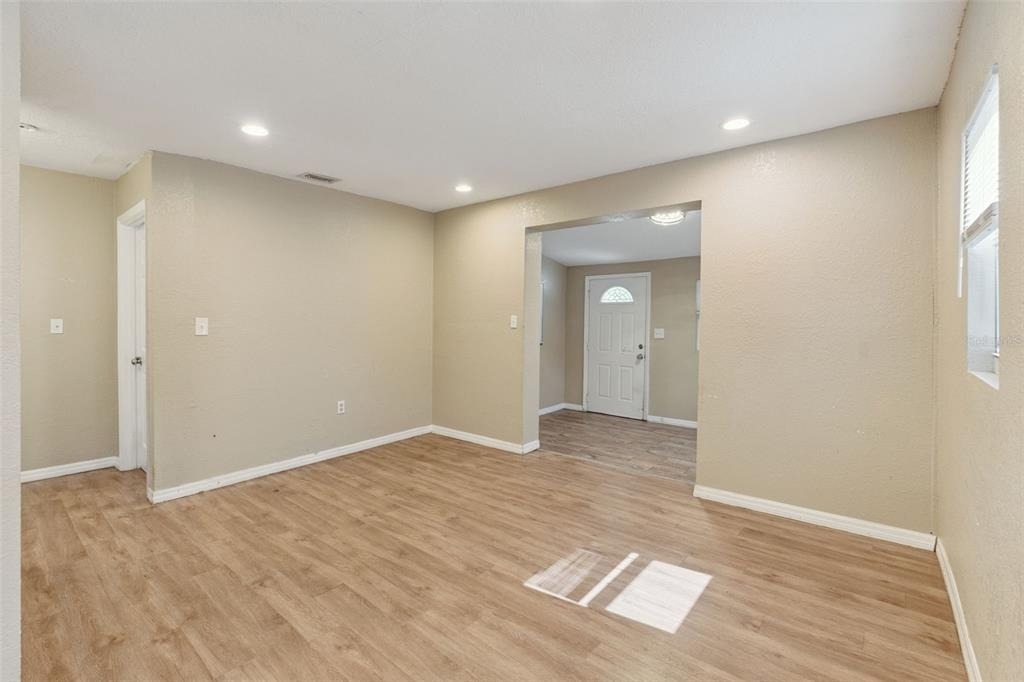 5000 Huppel Avenue - Photo 14