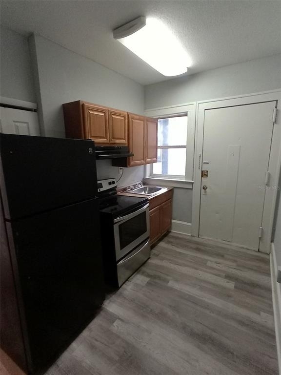 704 Cordova Drive - Photo 3