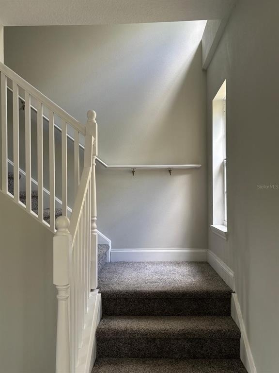 427 Madison Circle - Photo 8