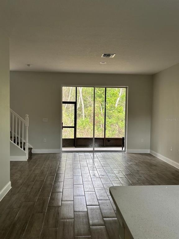 427 Madison Circle - Photo 2