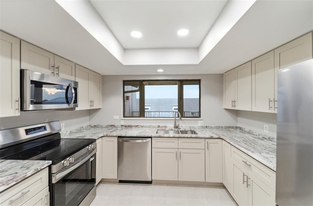845 Ladyfish Avenue - Photo 11